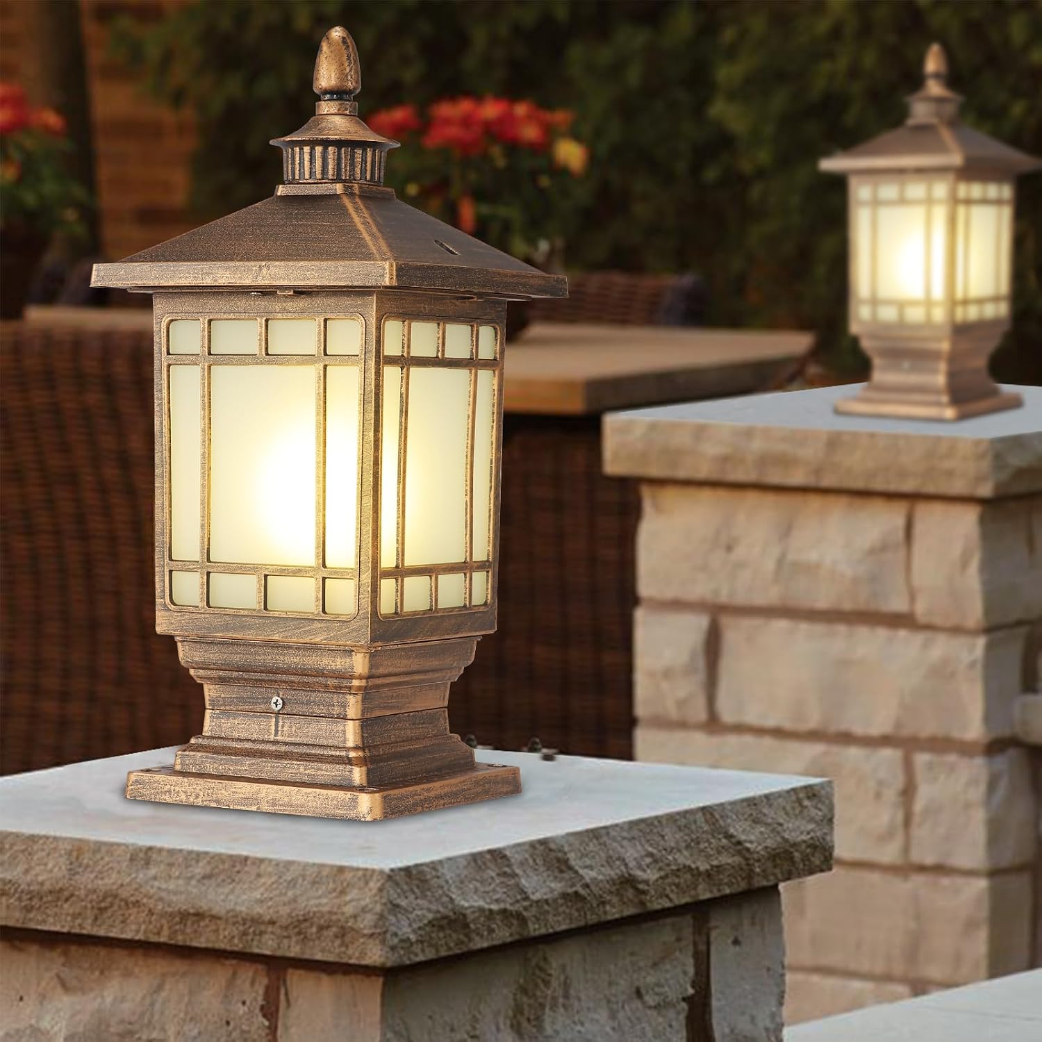 Waterproof Aluminum Glass Garden Post Lantern